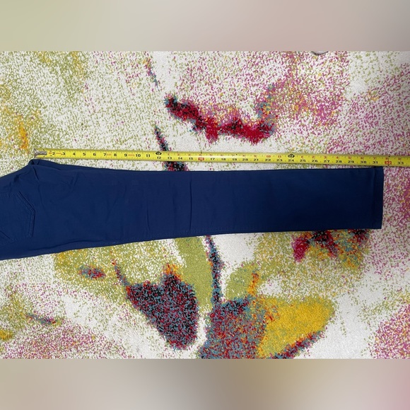 , never worn. - Picture 10 of 16